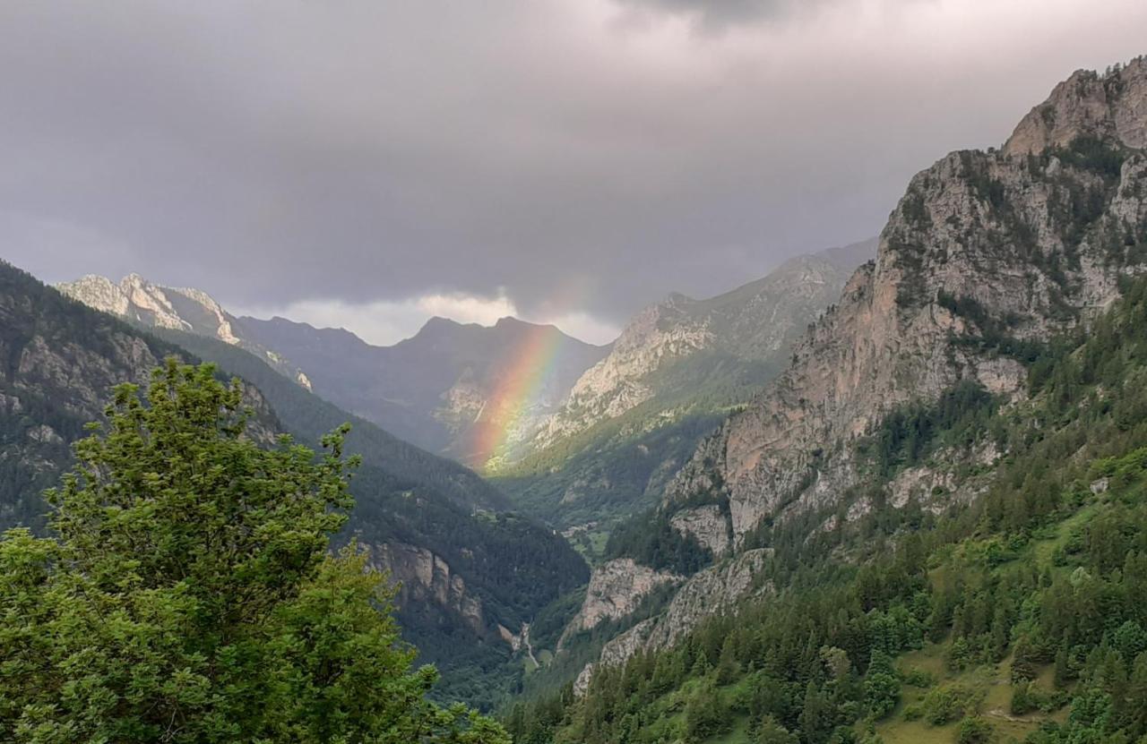Agri-B&B Lou Col Canosio Dış mekan fotoğraf